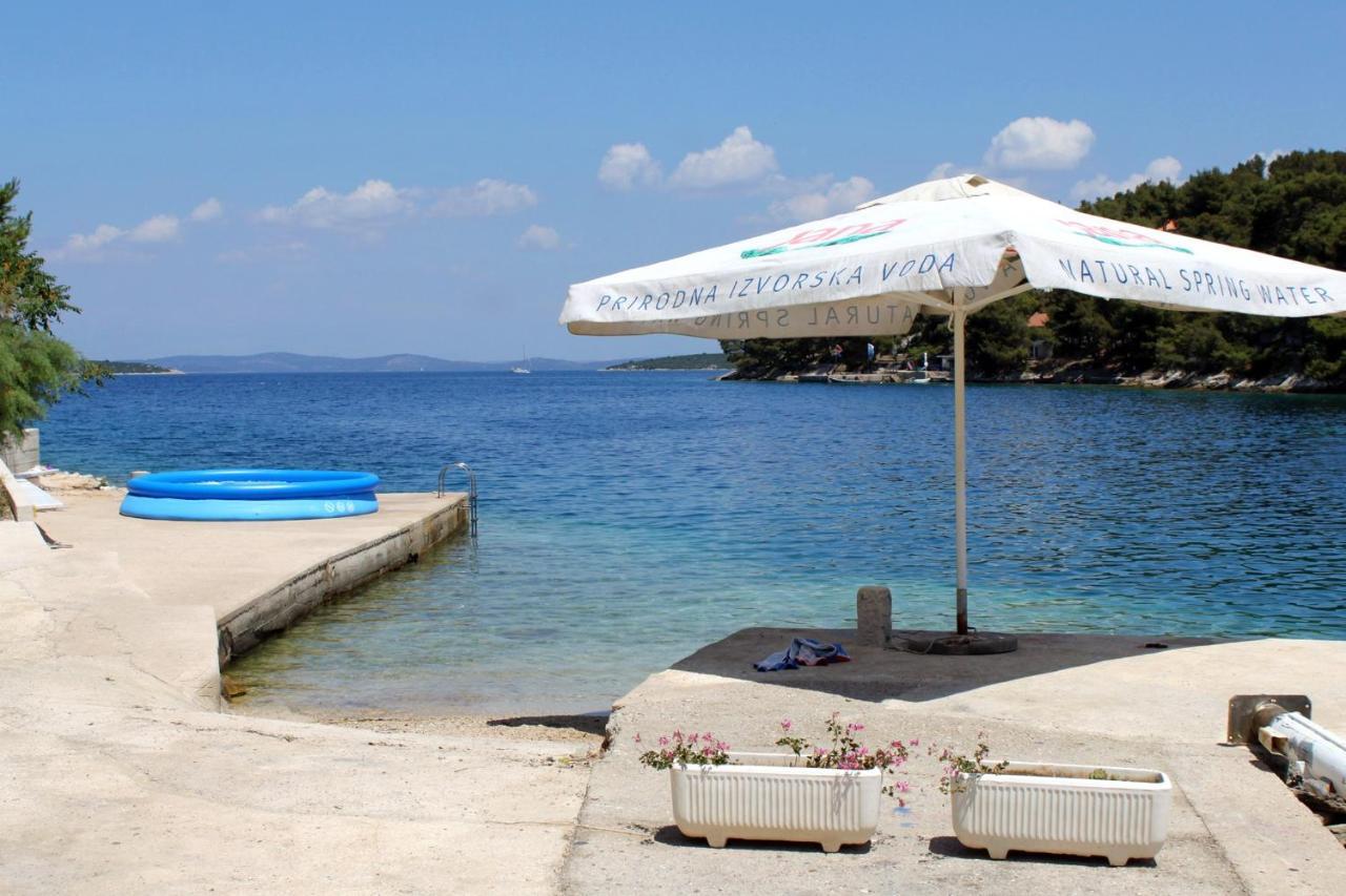 Apartments With A Parking Space Sali, Dugi Otok - 8172 Экстерьер фото